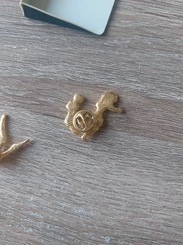 Coffret de 3 pin's Swarovski doré à l'or numéro n°9/92. – photo 8